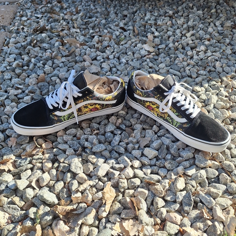 Vans Old Skool Beauty Skull/Fruit Skull Low Top Sneakers - Black/Multicolor 12 - Picture 9 of 15